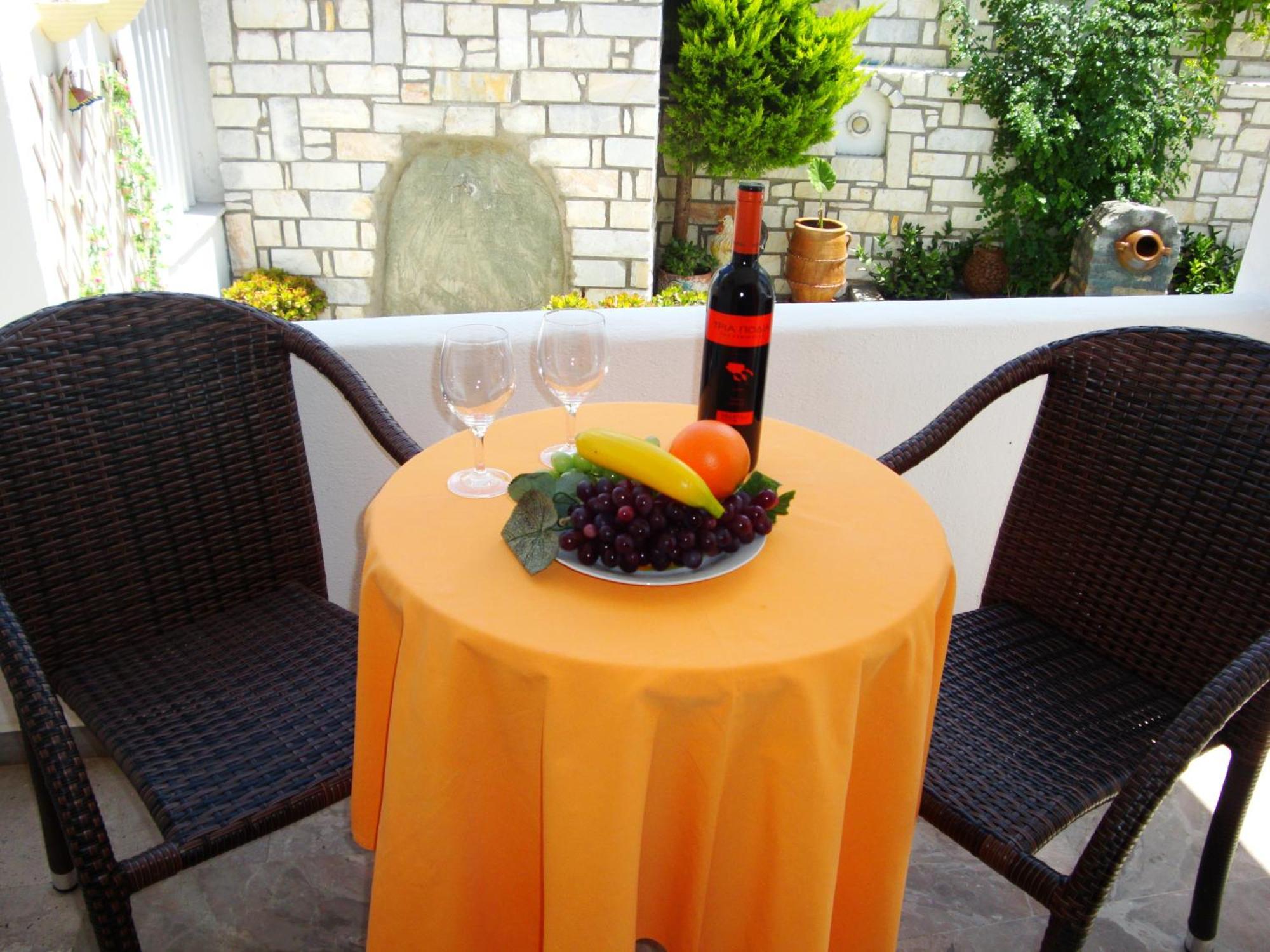 Vassiliki Rooms Páros Dış mekan fotoğraf