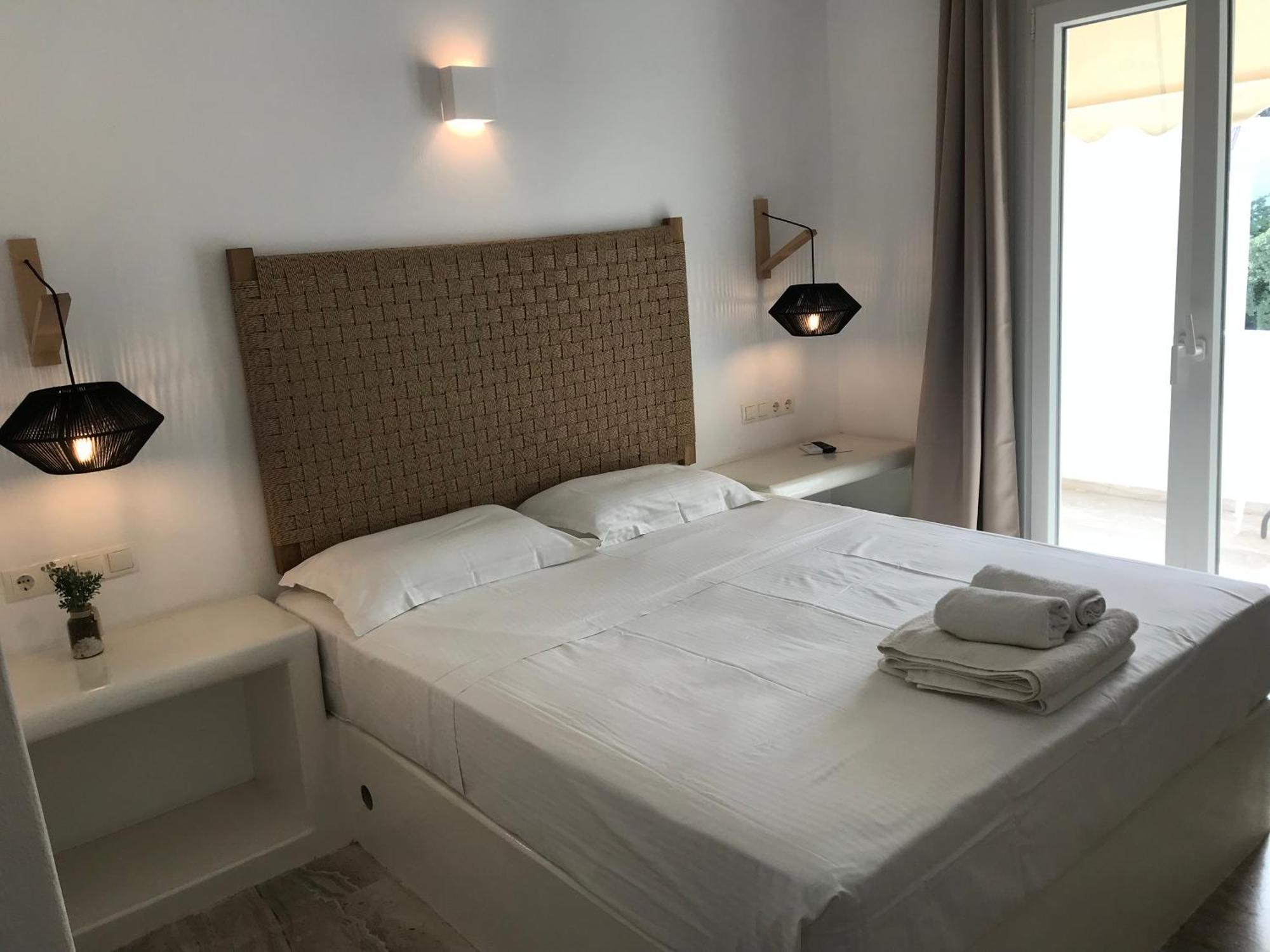 Vassiliki Rooms Páros Dış mekan fotoğraf